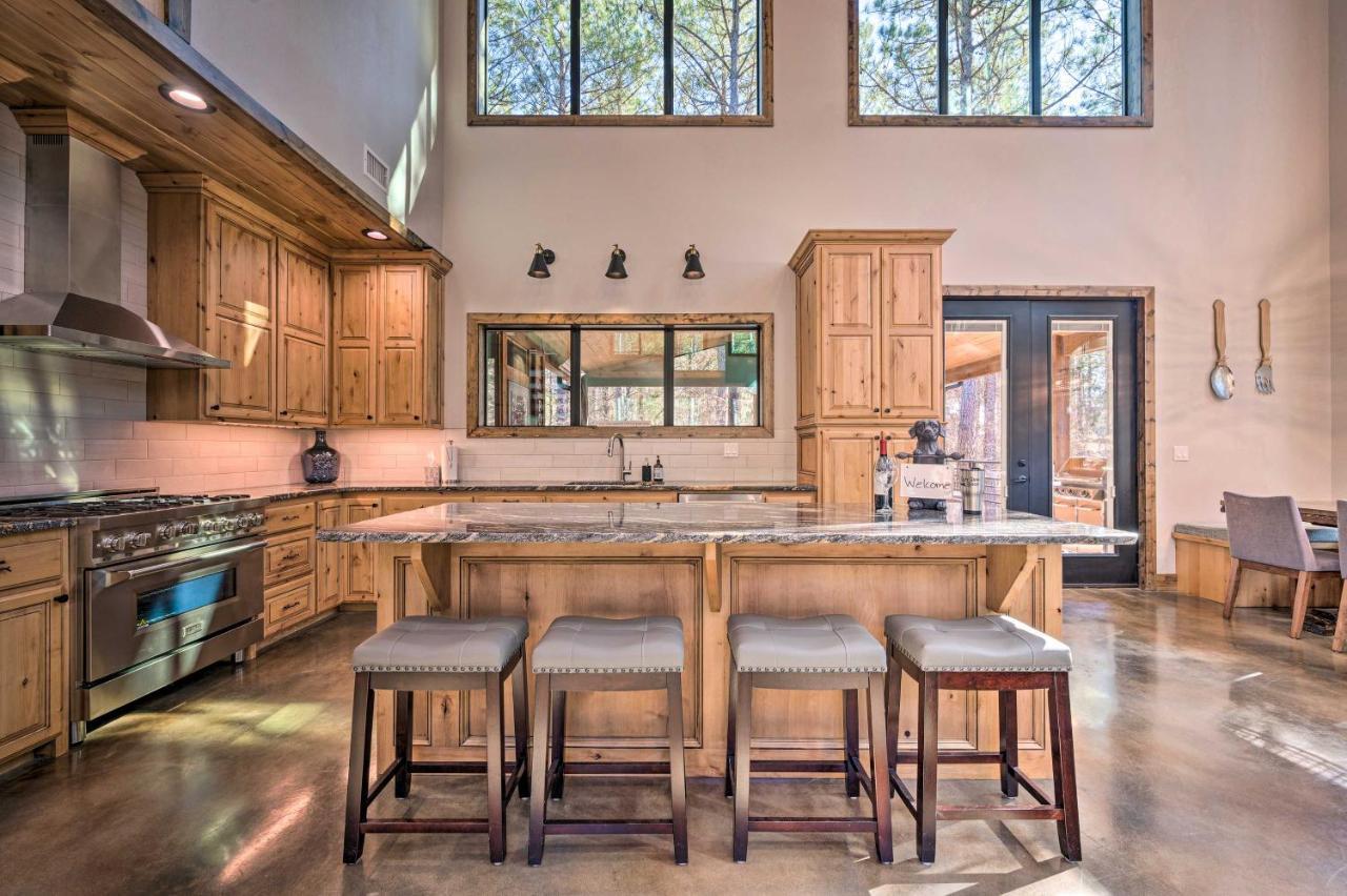 Broken Bow Lazy Dog Lodge With Hot Tub, Pool Table 외부 사진