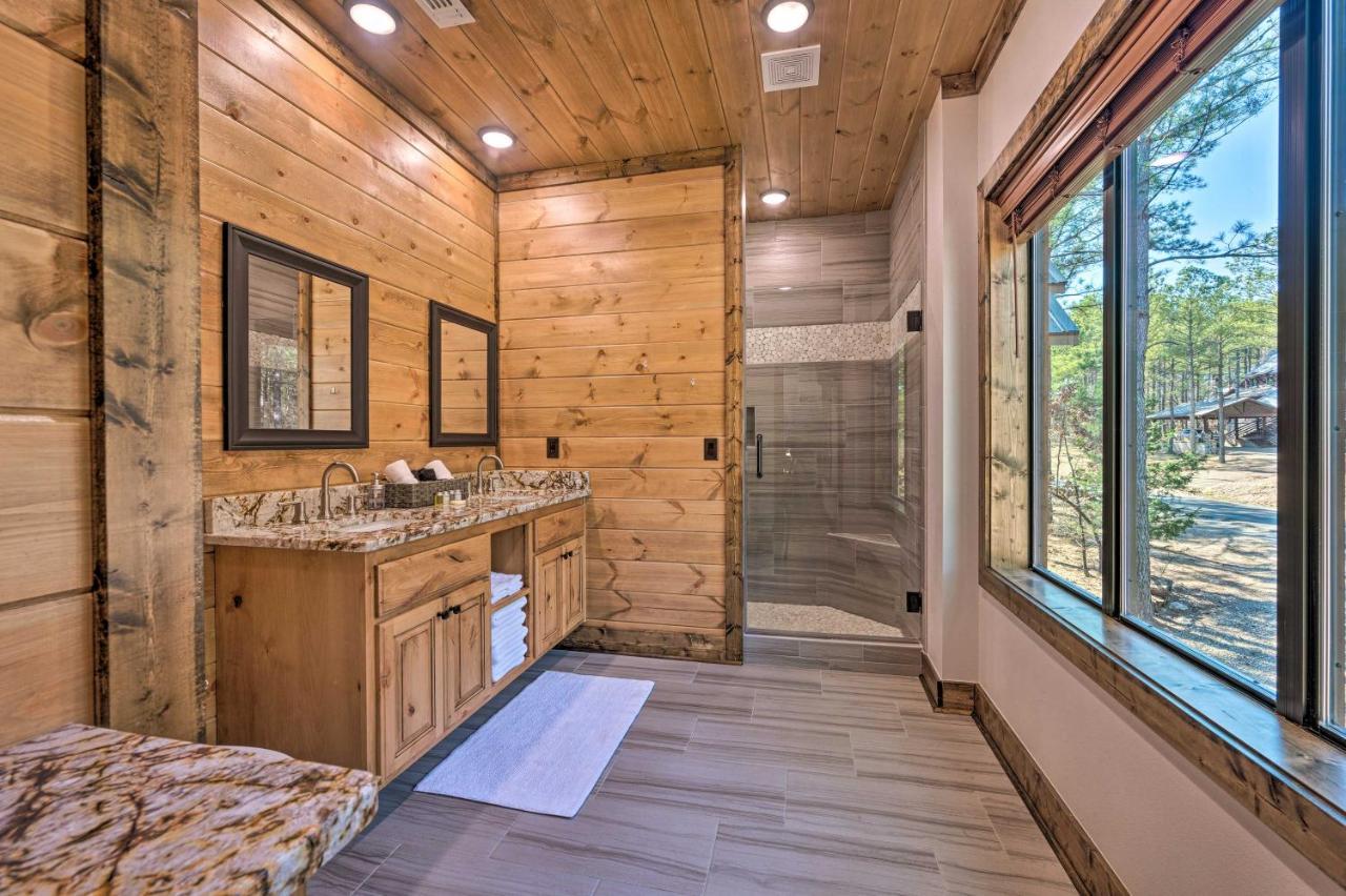 Broken Bow Lazy Dog Lodge With Hot Tub, Pool Table 외부 사진