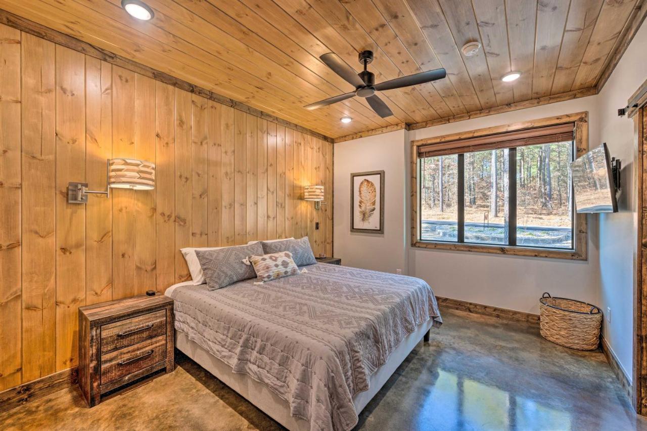 Broken Bow Lazy Dog Lodge With Hot Tub, Pool Table 외부 사진