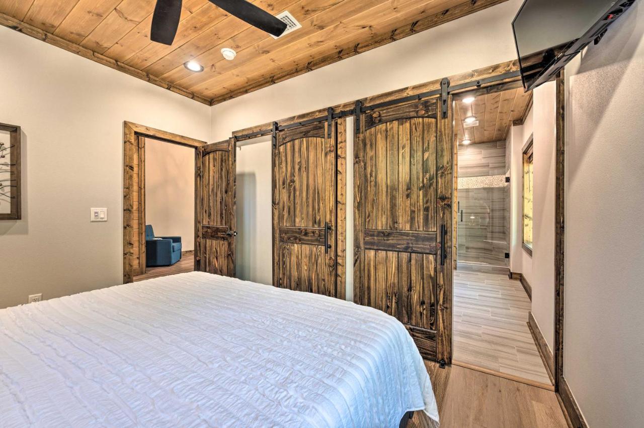 Broken Bow Lazy Dog Lodge With Hot Tub, Pool Table 외부 사진